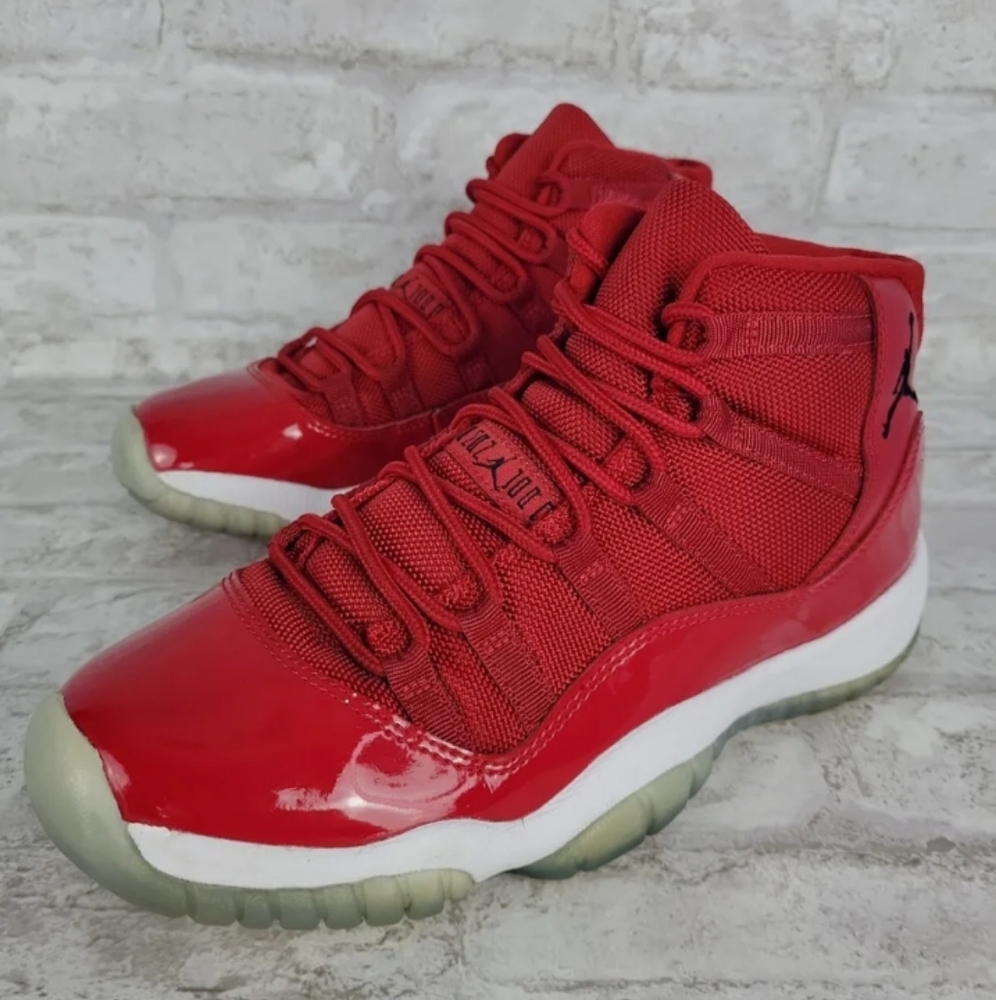 Nike Air Jordan 11 Retro 'Win Like 96' 2017 Rare 378038-623 GS 6.5Y women's sz 8